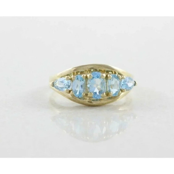 10k Yellow Gold Natural Blue Topaz Ring Size 6 1/4 - Picture 1 of 7